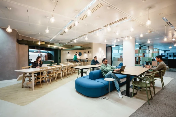 Bureau privé - 92931 - 5 postes - 3000€