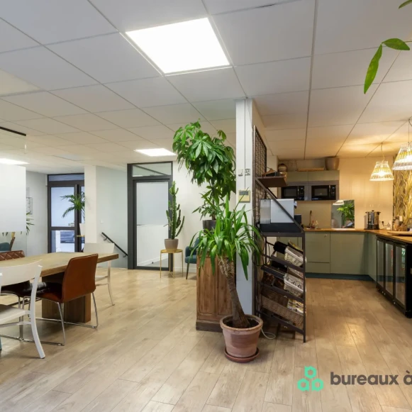 Bureau privé 20 m² 6 postes Coworking Rue Jadin Paris 75017 - photo 8