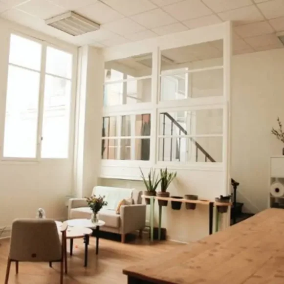 Bureau privé 40 m² 12 postes Location bureau Avenue de la République Paris 75011 - photo 1