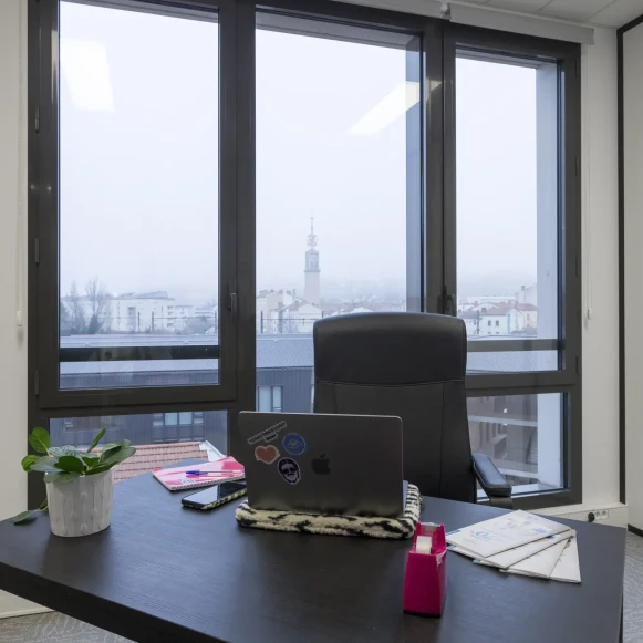Bureau privé 10 m² 2 postes Location bureau Rue Laure Diebold Lyon 69009 - photo 8