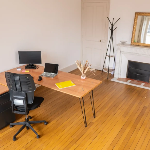 Bureau privé 28 m² 3 postes Coworking Rue des Jardiniers Vosges 88000 - photo 6