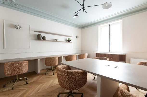 Bureau privé - 75008 - 8 postes - 2800€