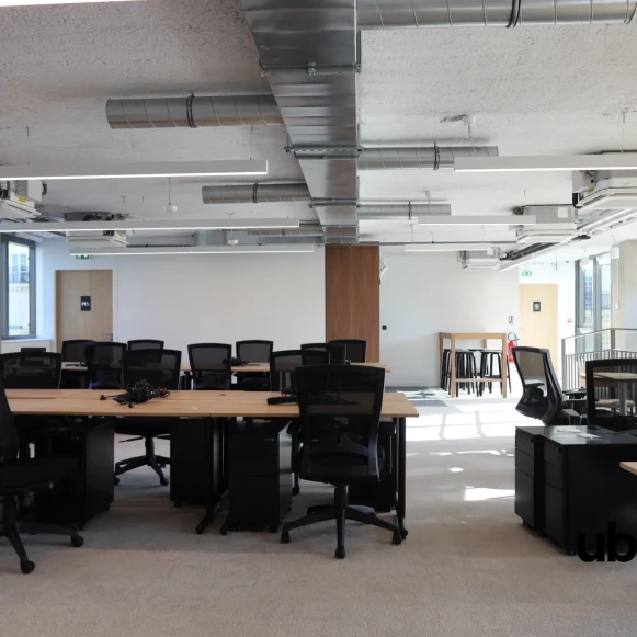 Espace indépendant 800 m² 90 postes Location bureau Avenue Trudaine Paris 75009 - photo 10