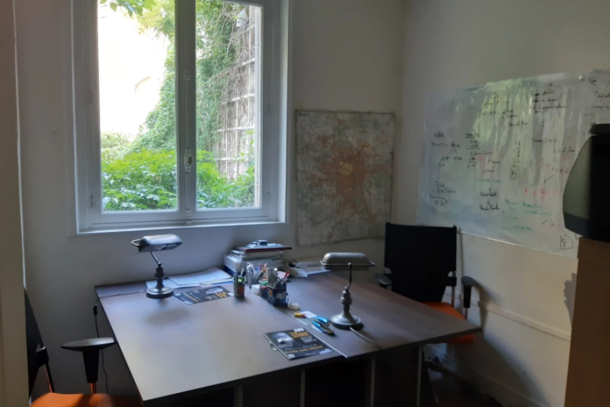 Bureau privé - 92200 - 2 postes - 1000€
