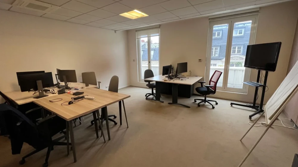 Bureau privé - 75008 - 8 postes - 5900€