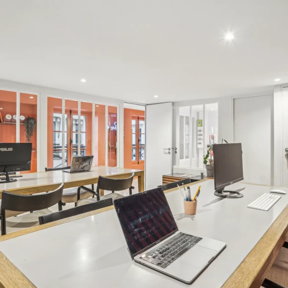 Espace indépendant 100 m² 16 postes Location bureau Rue du Sentier Paris 75002 - photo 1