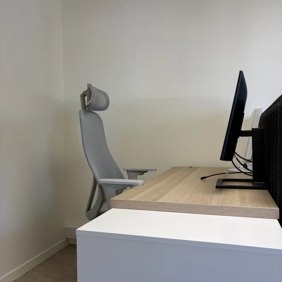 Bureau privé 13 m² 2 postes Coworking Avenue Louise Michel Rezé 44400 - photo 5