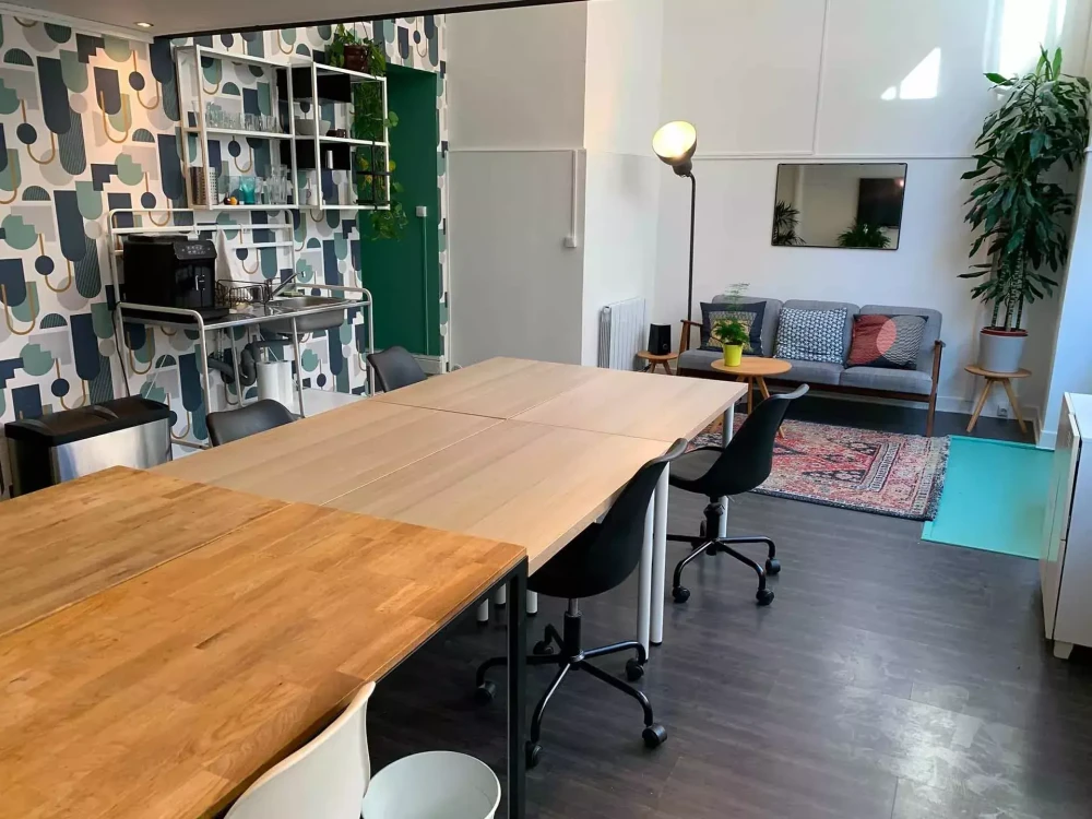 Espace indépendant - 75011 - 15 postes - 6500€