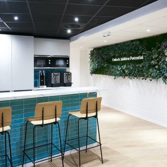 Bureau privé 194 m² 32 postes Location bureau Rue d'Amsterdam Paris 75009 - photo 2