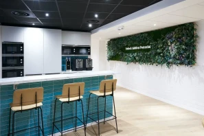 Rue d'Amsterdam Paris 09