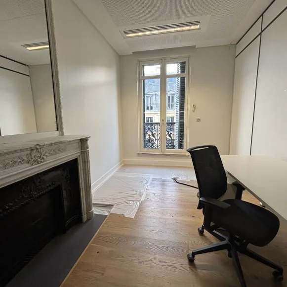 Bureau privé 4 m² 1 poste Coworking Rue Meyerbeer Paris 75009 - photo 5