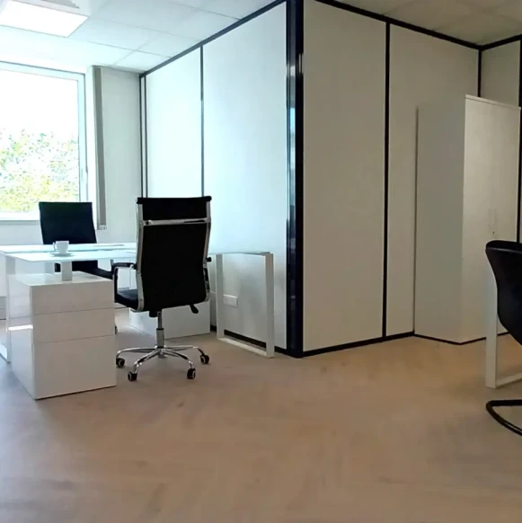 Bureau privé 20 m² 4 postes Coworking Avenue de Norvège Villebon-sur-Yvette 91140 - photo 2