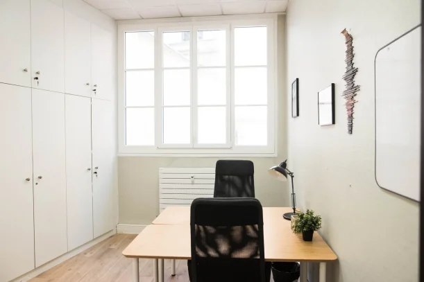 Bureau privé - 75009 - 2 postes - 1050€