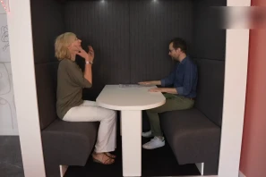 Open Space - 92130 - 1 poste - 295€