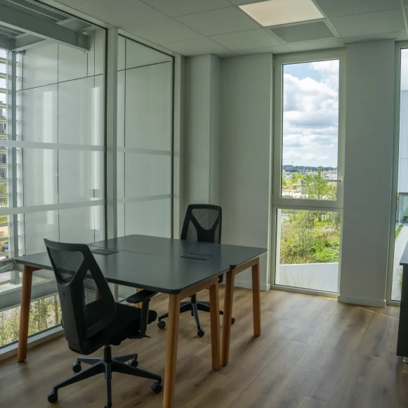 Bureau privé 11 m² 3 postes Coworking Avenue René Cassin Mérignac 33700 - photo 1