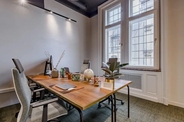 Bureau privé - 59800 - 4 postes - 1490€