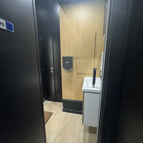 Espace indépendant 20 m² 5 postes Location bureau Rue Debelleyme Paris 75003 - photo 10
