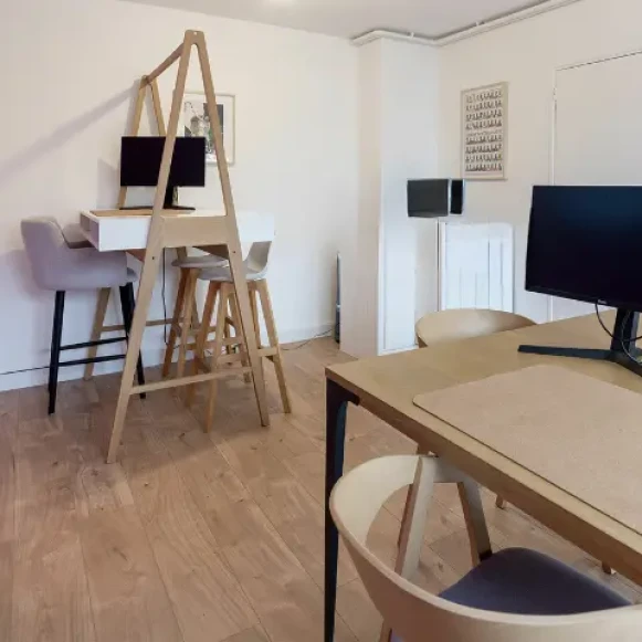 Open Space  10 postes Location bureau Place des Hameaux Ris-Orangis 91130 - photo 3