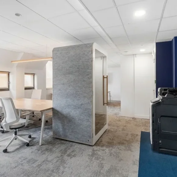 Espace indépendant 330 m² 50 postes Coworking Rue Bayen Paris 75017 - photo 3