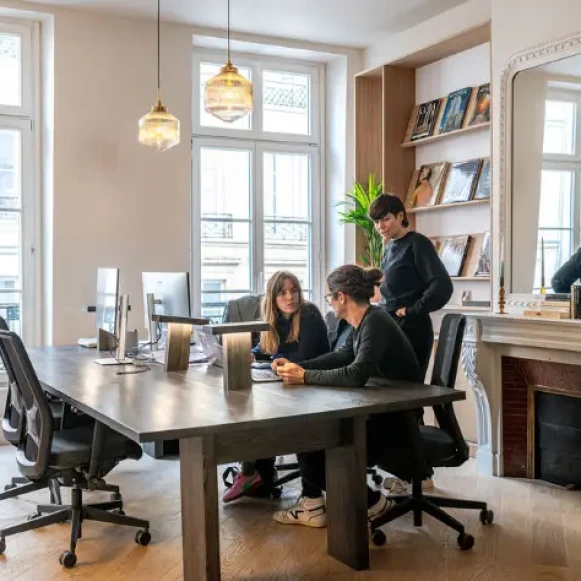 Bureau privé 30 m² 6 postes Location bureau Boulevard Saint-Martin Paris 75010 - photo 1