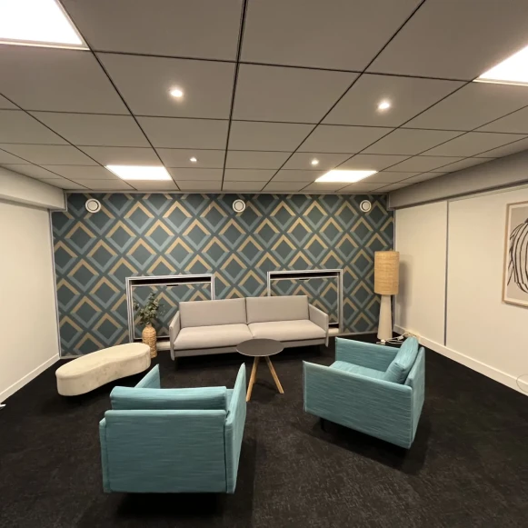 Bureau privé 16 m² 4 postes Location bureau Avenue d'Italie Paris 75013 - photo 1