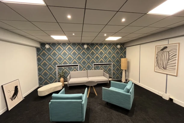 Bureau privé - 75013 - 4 postes - 1379€