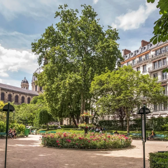 Bureau privé 12 m² 3 postes Coworking Rue de Laborde Paris 75008 - photo 4