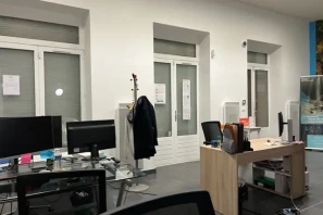 Open Space - 69100 - 2 postes - 180€