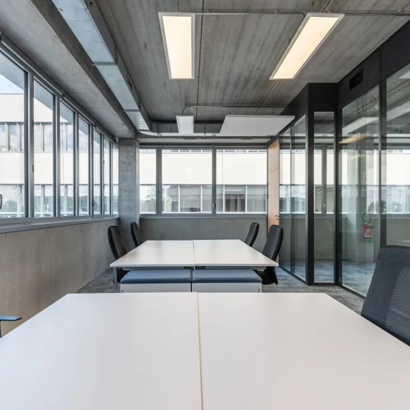 Bureau privé 250 m² 42 postes Coworking Allée Clémentine Deman Lille 59000 - photo 5