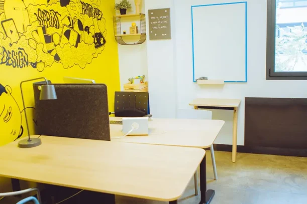 Bureau privé - 42000 - 4 postes - 650€