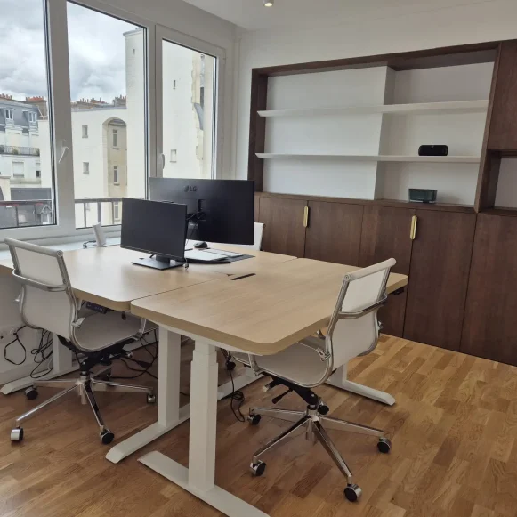 Bureau privé 12 m² 3 postes Location bureau Rue Alfred Roll Paris 75017 - photo 1