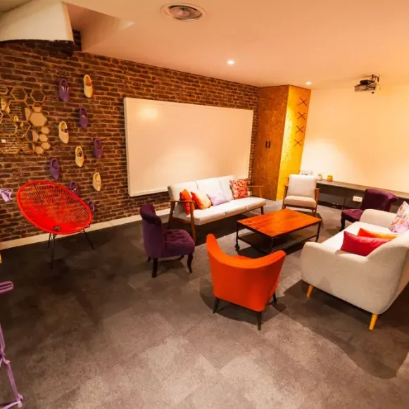 Bureau privé 58 m² 15 postes Coworking Rue de Bercy Paris 75012 - photo 3