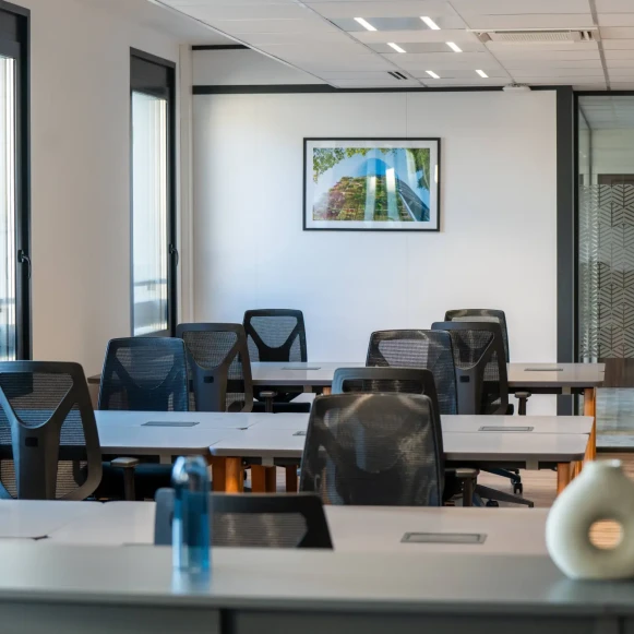 Bureau privé 46 m² 10 postes Coworking Rue Saint-Jean Nancy 54000 - photo 1