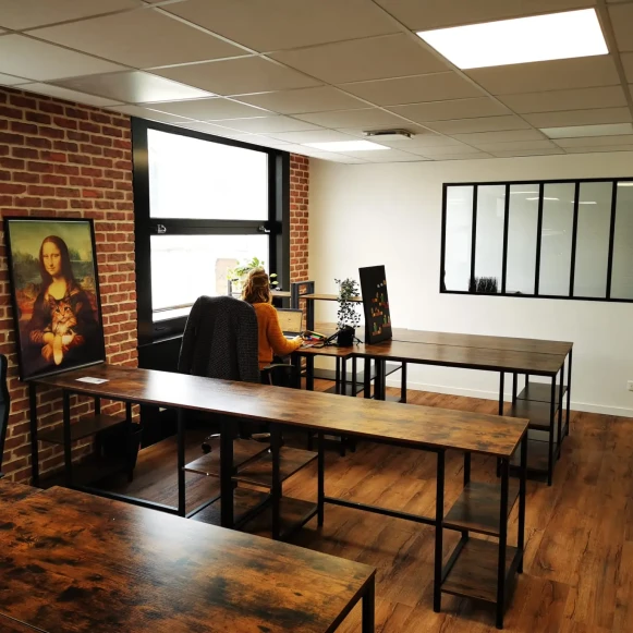 Bureau privé 17 m² 4 postes Coworking Place Michelet Tours 37000 - photo 2