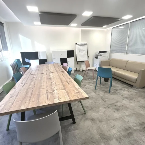 Open Space  8 postes Location bureau Rue Galvani Paris 75017 - photo 2