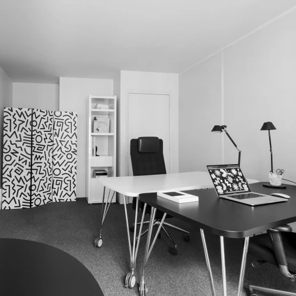 Bureau privé 17 m² 2 postes Coworking Rue de l'Ave Maria Paris 75004 - photo 3