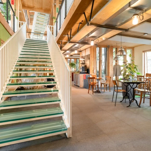 Espace indépendant 684 m² 90 postes Location bureau Passage des Jardins Versailles 78000 - photo 1