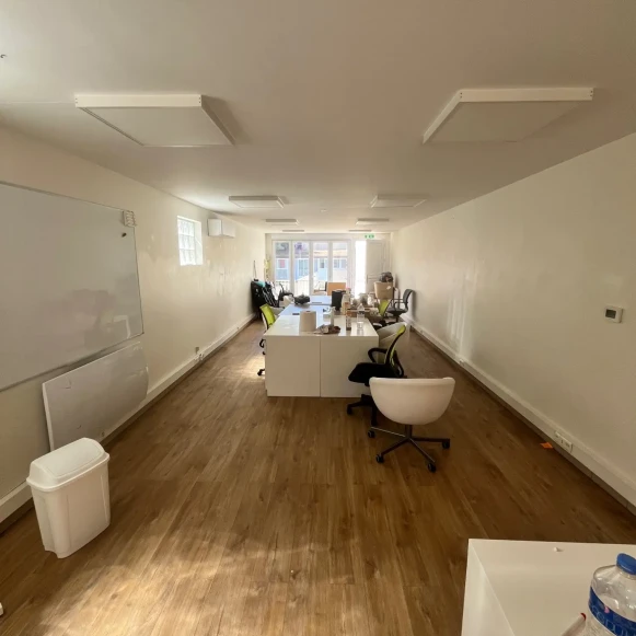 Bureau privé 60 m² 6 postes Location bureau Rue de la Croix Nanterre 92000 - photo 1