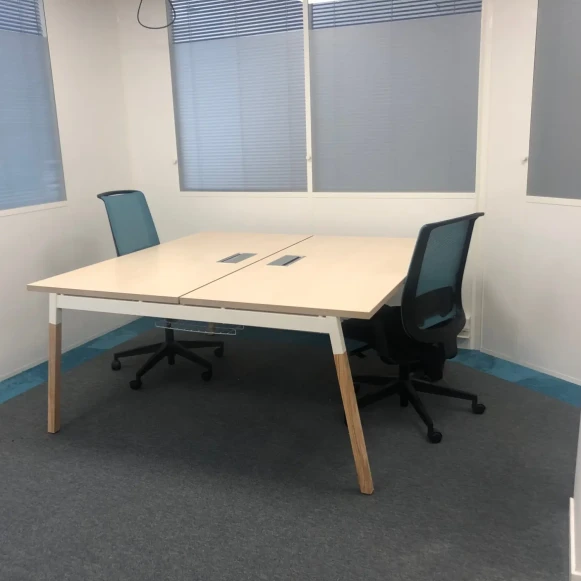 Bureau privé 24 m² 6 postes Coworking Rue Casimir Périer Lyon 69002 - photo 3