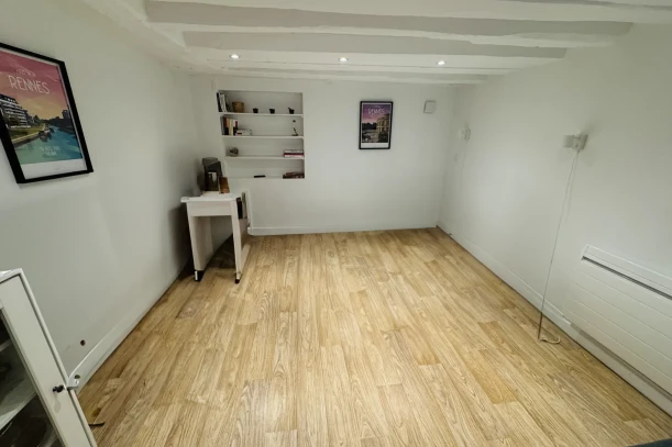 Bureau privé - 35000 - 4 postes - 980€