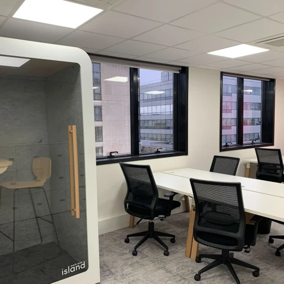 Bureau privé 47 m² 8 postes Location bureau Avenue Georges Pompidou Levallois-Perret 92300 - photo 6