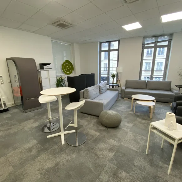 Open Space  9 postes Location bureau Rue de Charenton Paris 75012 - photo 3