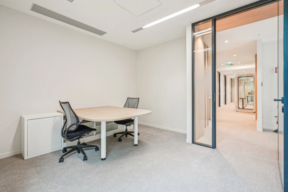 Bureau privé - 75008 - 30 postes - 48000€