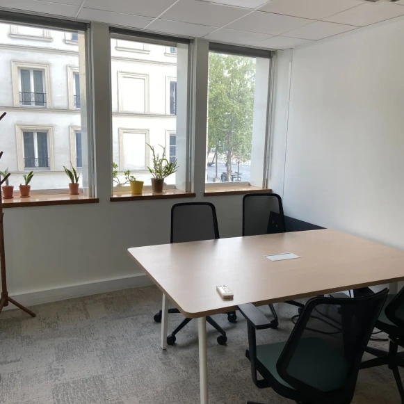 Bureau privé 150 m² 29 postes Coworking Avenue Charles de Gaulle Neuilly-sur-Seine 92200 - photo 2