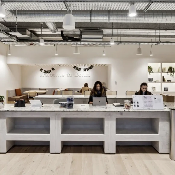 Espace indépendant 200 m² 47 postes Location bureau Rue de Navarin Paris 75009 - photo 7