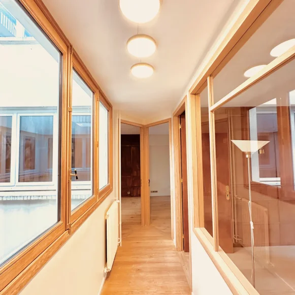 Bureau privé 98 m² 19 postes Location bureau Rue de Rouen Paris 75019 - photo 3