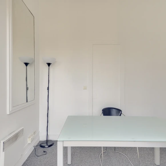 Bureau privé 20 m² 3 postes Location bureau Avenue de l'Opéra Paris 75001 - photo 2