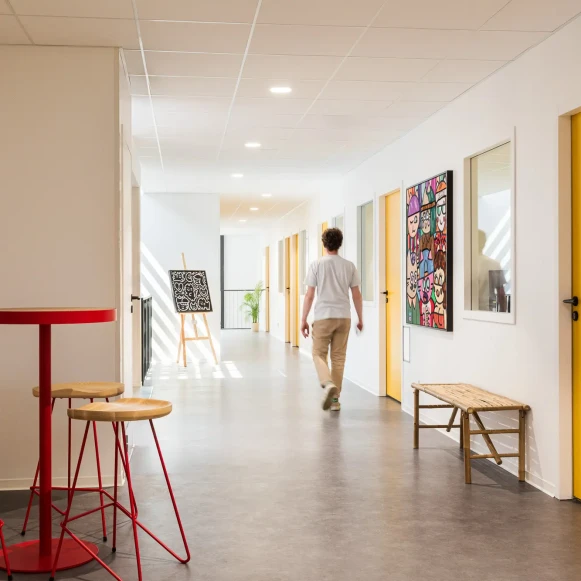 Bureau privé 25 m² 10 postes Coworking Rue Frédéric Fays Villeurbanne 69100 - photo 2
