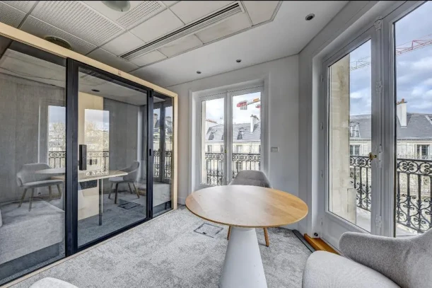 Bureau privé - 75008 - 10 postes - 10500€