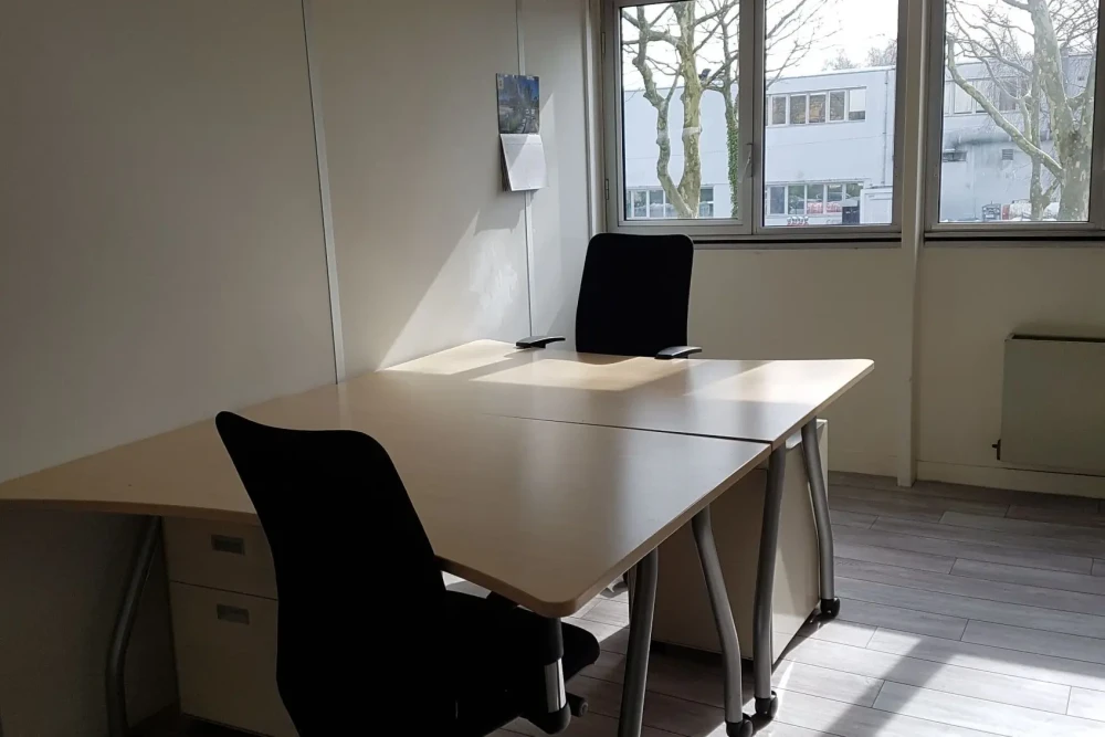 Espace indépendant - 78530 - 2 postes - 312€